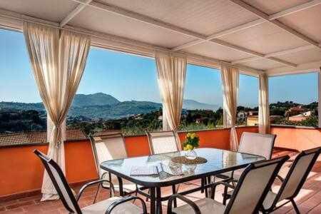 Gocce Villas - Villa De Flores Country Style Villa With Pool 马萨鲁布朗斯 外观 照片