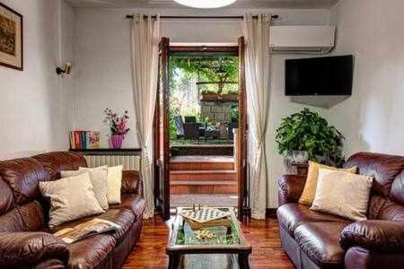 Gocce Villas - Villa De Flores Country Style Villa With Pool 马萨鲁布朗斯 外观 照片