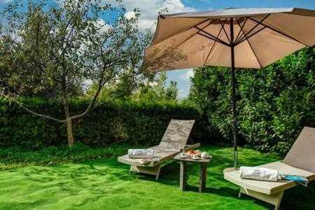 Gocce Villas - Villa De Flores Country Style Villa With Pool 马萨鲁布朗斯 外观 照片