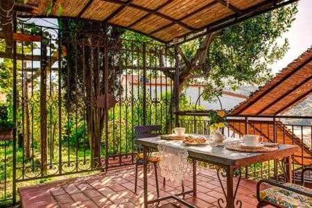 Gocce Villas - Villa De Flores Country Style Villa With Pool 马萨鲁布朗斯 外观 照片